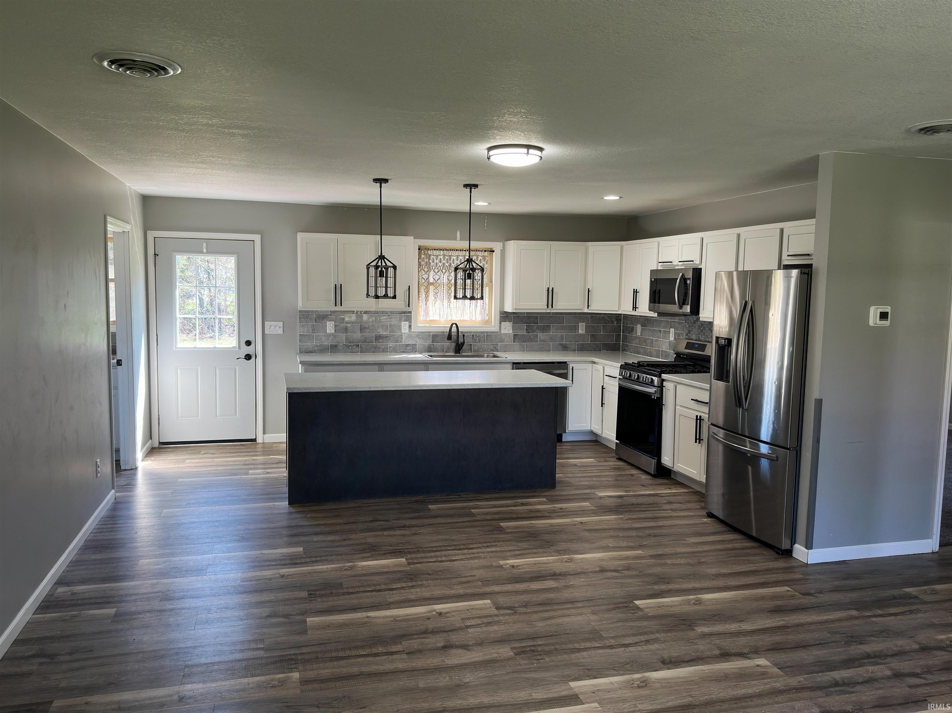 2580 South Union Street Knox, IN 46534 - Photo 2 of 31