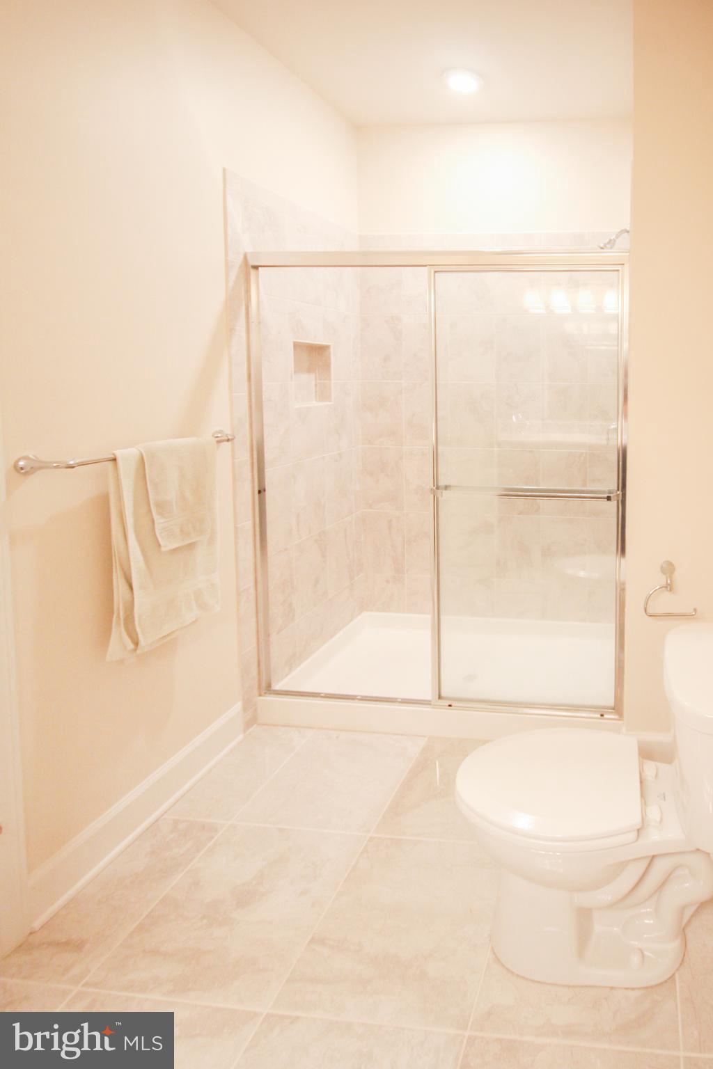 10530 Resort Road, Unit 310 Ellicott City, MD 21042 - Photo 33 of 64 Master bathroom