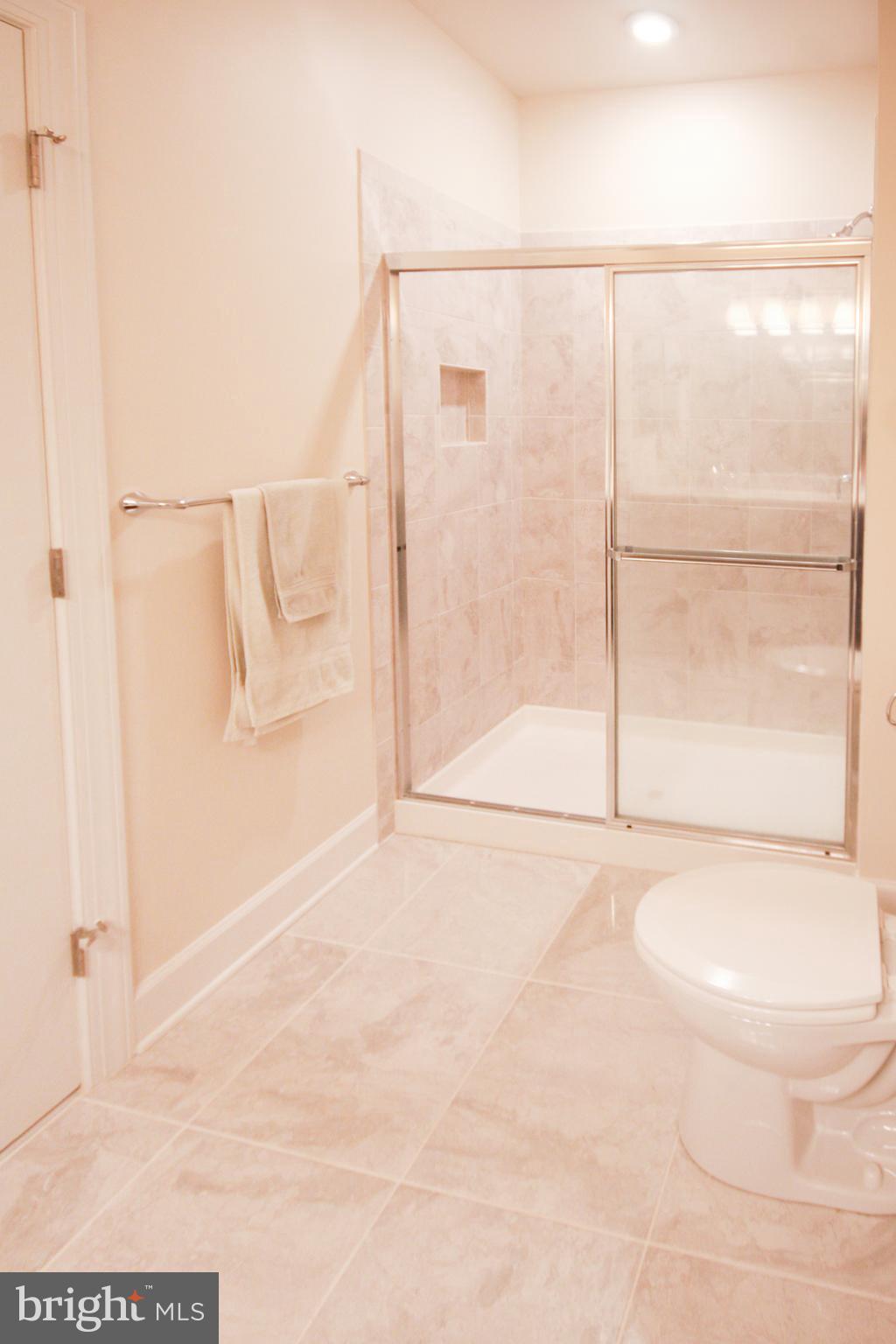 10530 Resort Road, Unit 310 Ellicott City, MD 21042 - Photo 36 of 64 Master bathroom