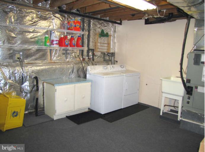 7723 Pinyon Road Hanover, MD 21076 - Photo 26 of 29 Laundry