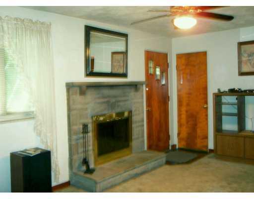 5930 Library Road Bethel Park, PA 15102 - Photo 7 of 8 Gallery Image 7