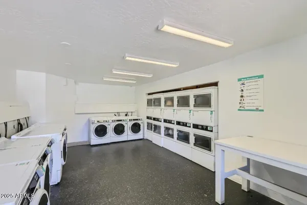 $830 | 1645 East Thomas Road, Unit ST, Phoenix, AZ 85016