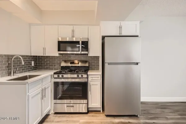 $830 | 1645 East Thomas Road, Unit ST, Phoenix, AZ 85016