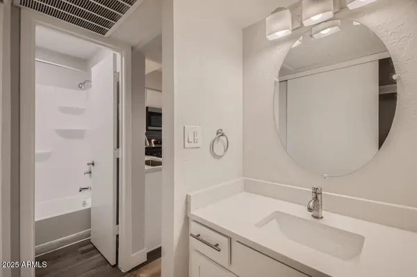 $830 | 1645 East Thomas Road, Unit ST, Phoenix, AZ 85016