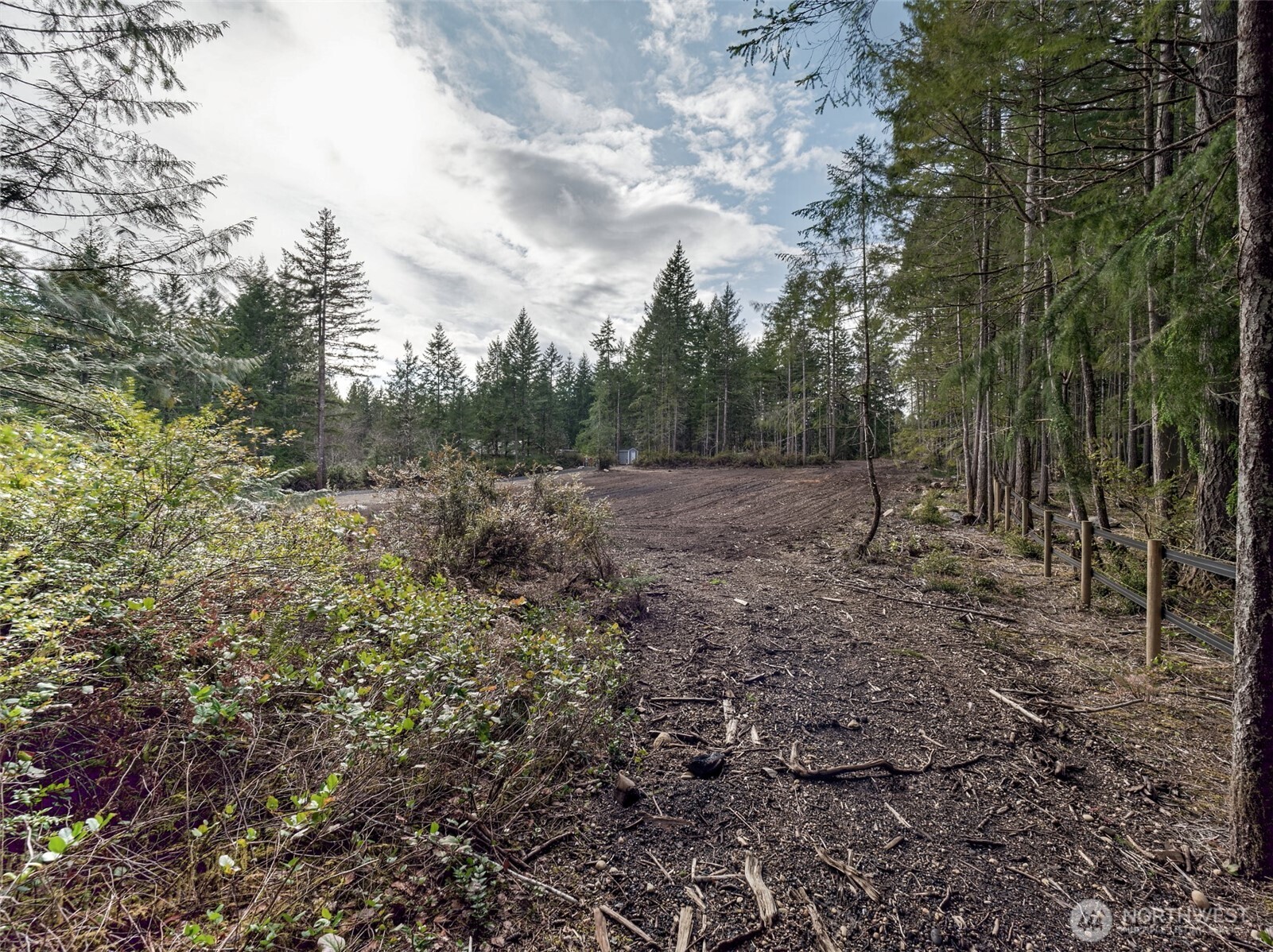 621 East Strong Road Shelton, WA 98584 - Photo 9 of 21