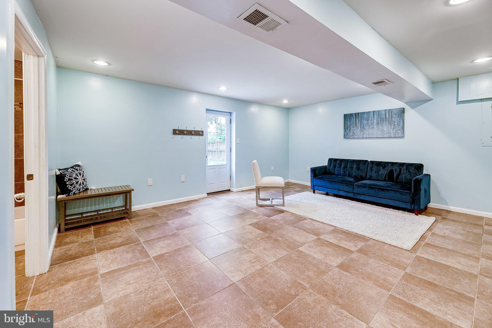 7501 Bentree Road Fort Washington, MD 20744 - Photo 22 of 40 Basement Family Room