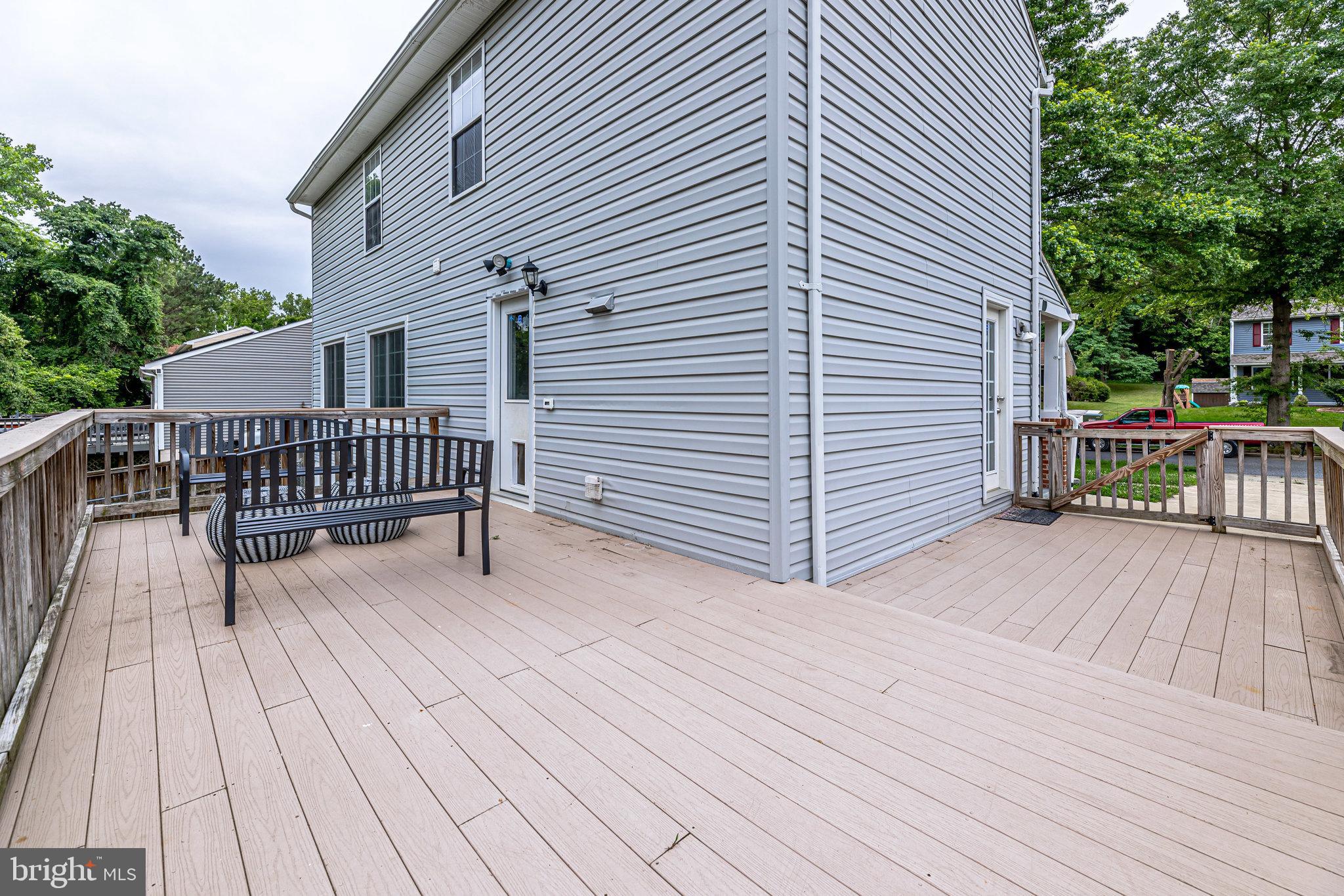 7501 Bentree Road Fort Washington, MD 20744 - Photo 30 of 40 Deck