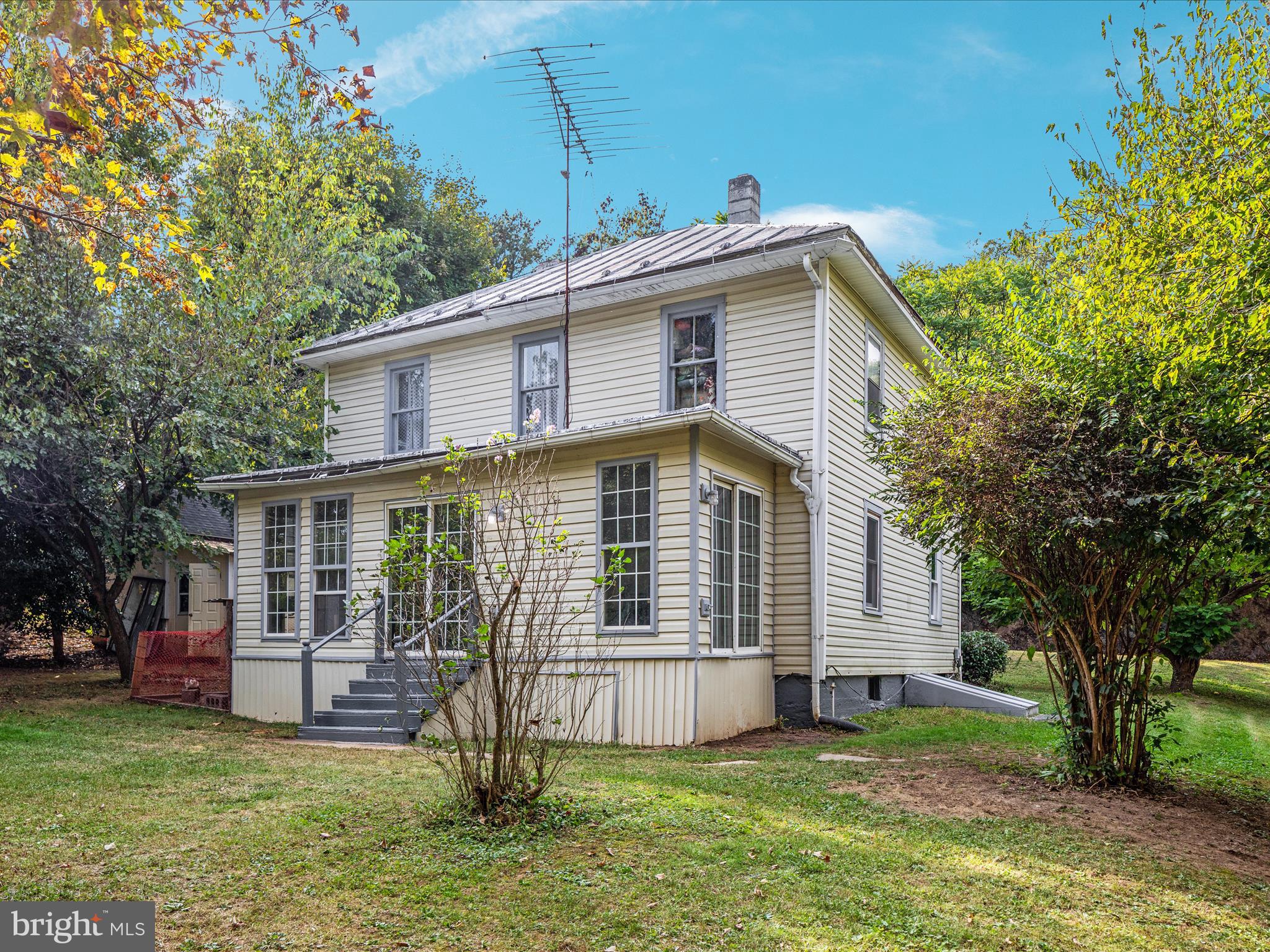 141 Back Creek Road Gore, VA 22637 - Photo 34 of 53 a front view of a house with a yard