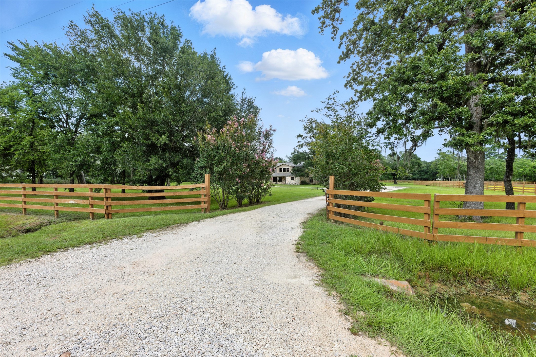 1680 Bowler Road Waller, TX 77484 - Photo 5 of 42