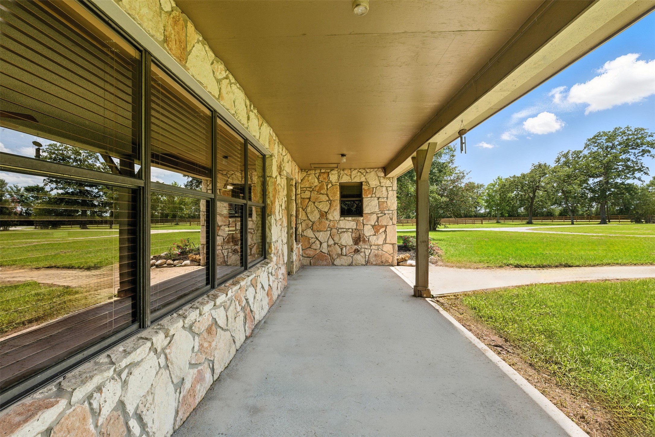 1680 Bowler Road Waller, TX 77484 - Photo 9 of 42