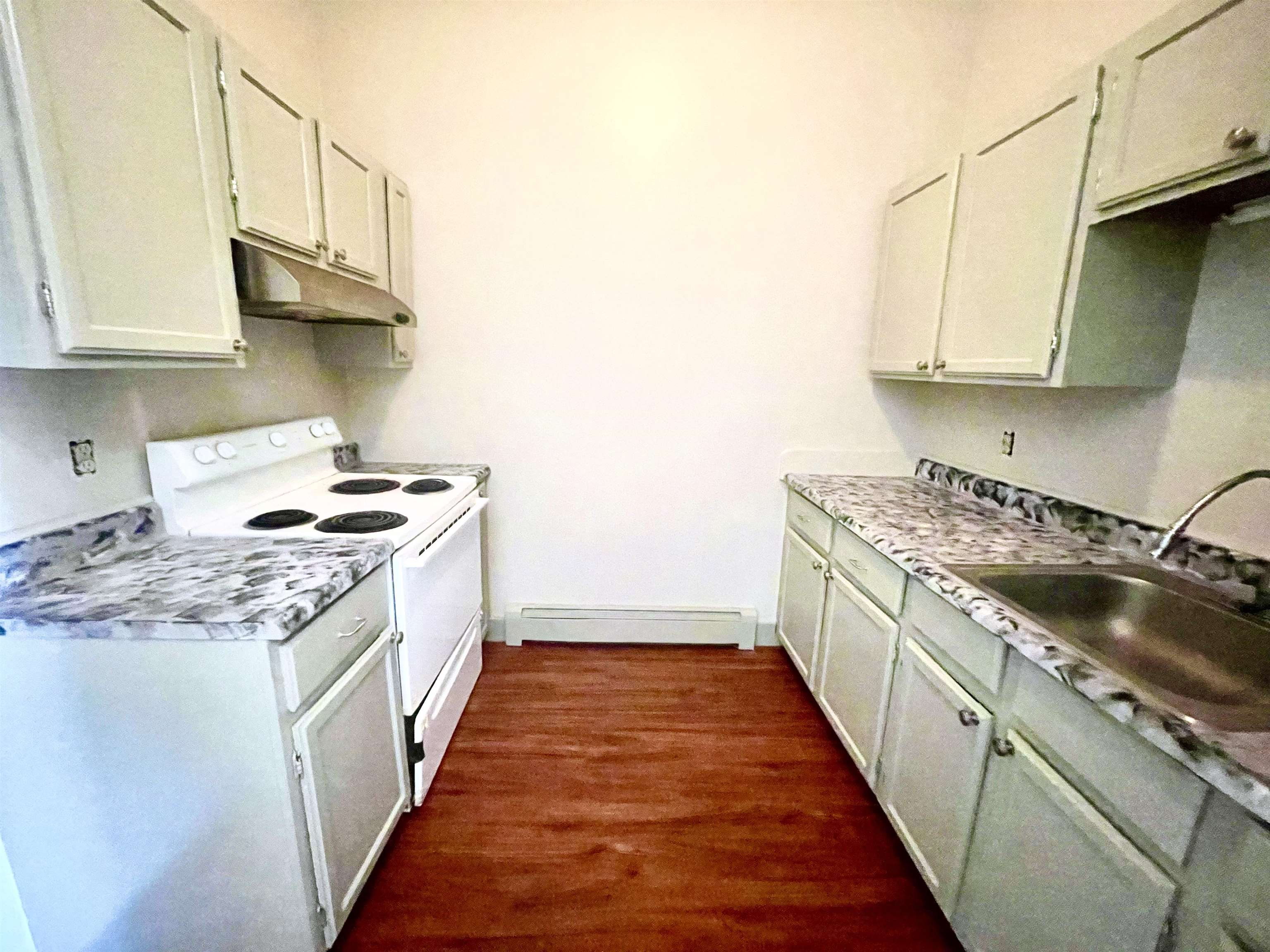 408 Central Street, Unit 6 Franklin, NH 03235 - Photo 7 of 9