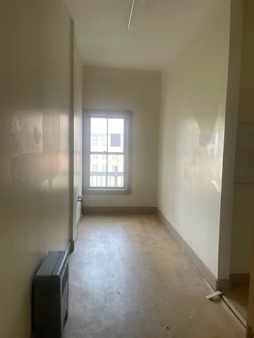 $1,750 | 408 Central Street, Unit 6, Franklin, NH 03235