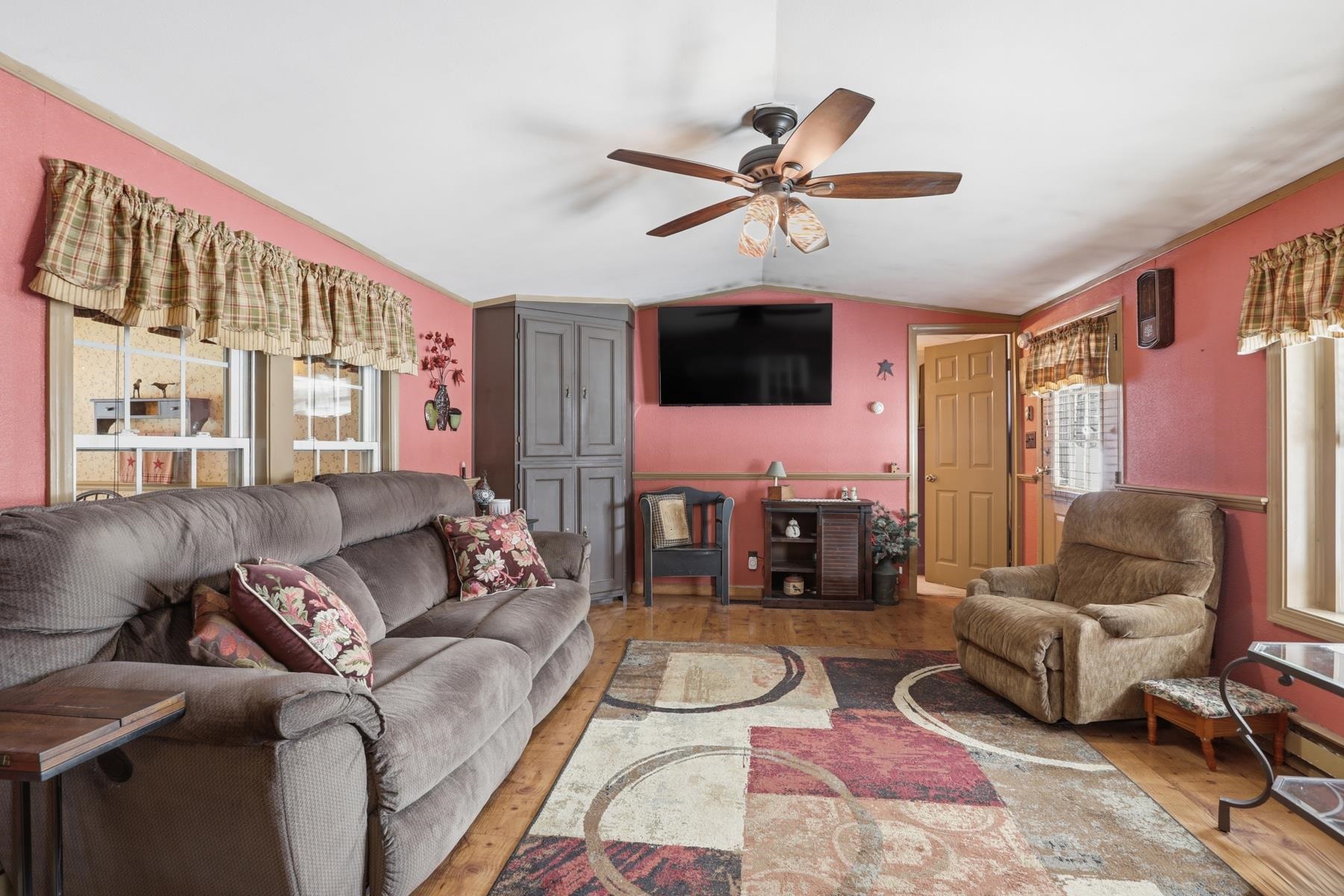 4 Rosemary Street Salem, NH 03079 - Photo 4 of 14