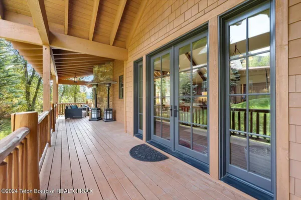 $4,595,000 | 590 Lodge Cottage Road, Jackson, WY 83001