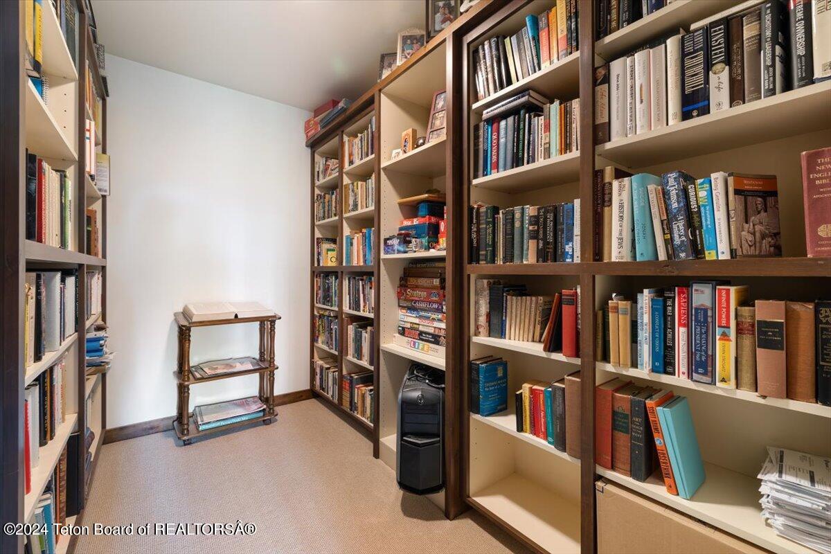 590 Lodge Cottage Road Jackson, WY 83001 - Photo 37 of 45 32-11 - 590 W Lodge Cottage Dr