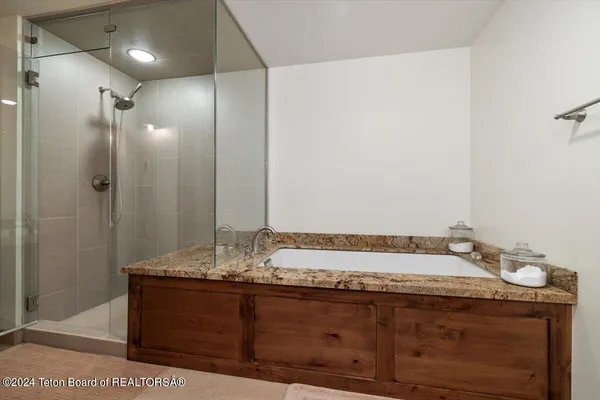 $4,595,000 | 590 Lodge Cottage Road, Jackson, WY 83001
