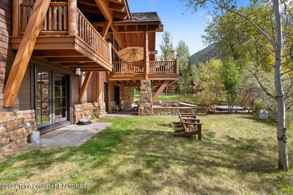 $4,595,000 | 590 Lodge Cottage Road, Jackson, WY 83001