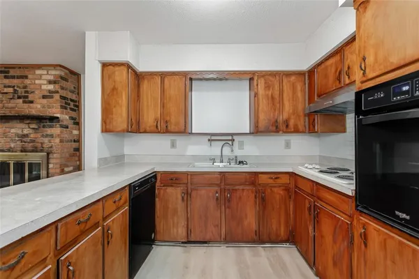 $2,000 | 7409 Brentcove Circle, Dallas, TX 75214