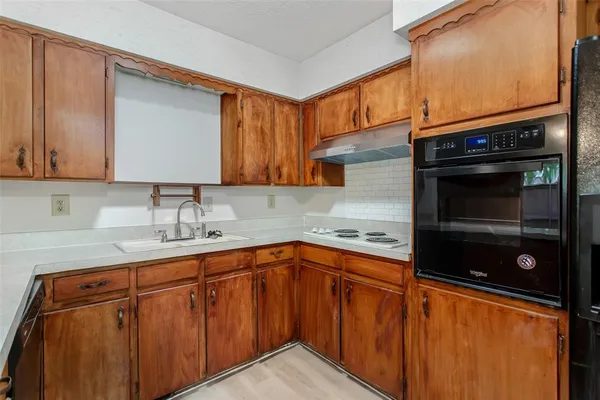 $2,000 | 7409 Brentcove Circle, Dallas, TX 75214