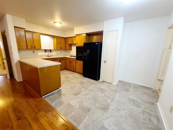 $2,150 | 7409 Brentcove Circle, Dallas, TX 75214