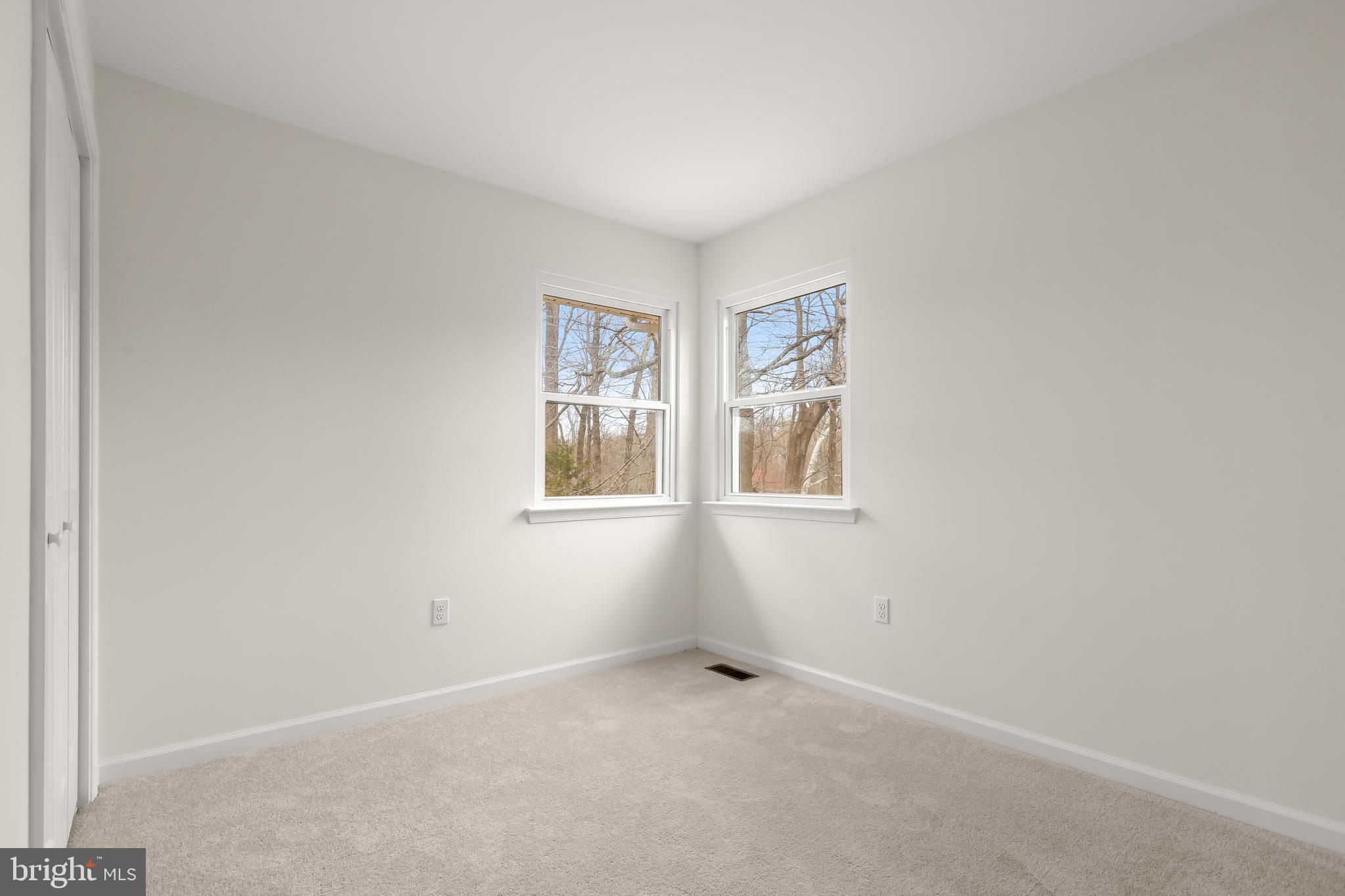 1255 Sheridan Road Crownsville, MD 21032 - Photo 30 of 40 an empty room with windows