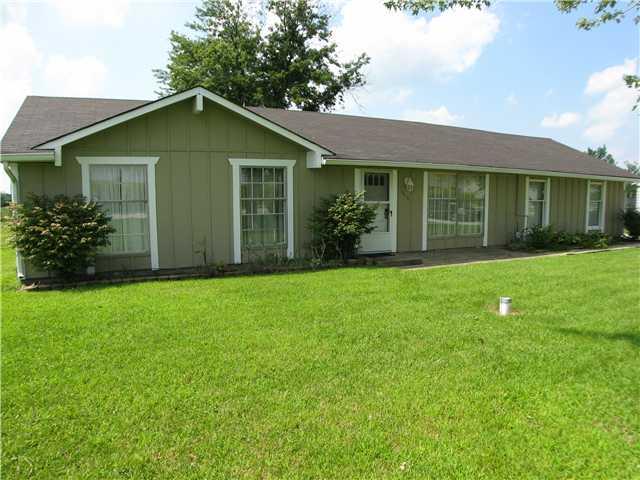 1818 North Blue Road Greenfield, IN 46140 - Photo 1 of 7 Gallery Image 1