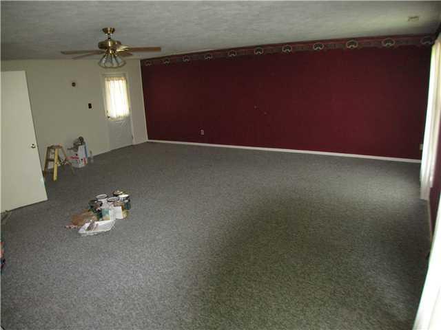 1818 North Blue Road Greenfield, IN 46140 - Photo 4 of 7 Gallery Image 4