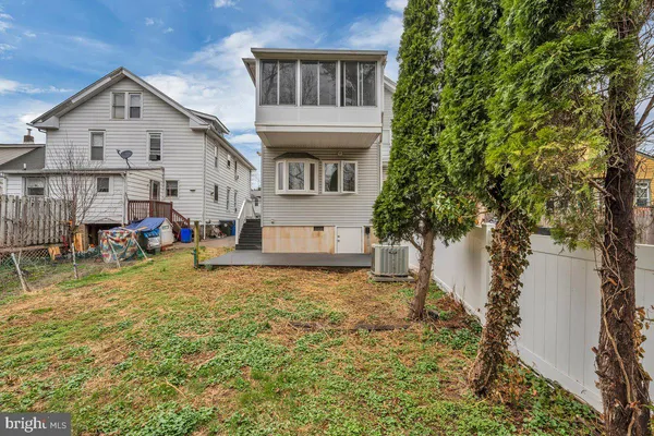 $250,000 | 127 West Federal Street, Burlington, NJ 08016