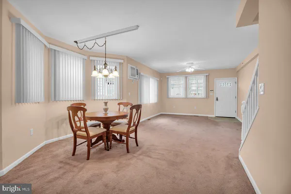 $250,000 | 127 West Federal Street, Burlington, NJ 08016
