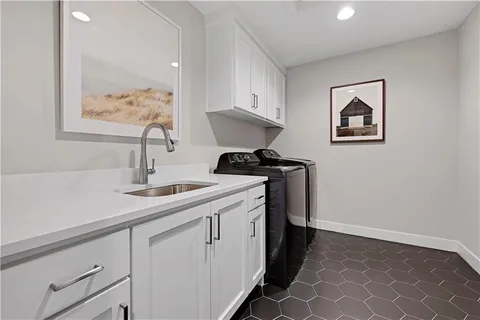 $3,750,000 | 17023 Wallace Way, Loch Lloyd, MO 64012