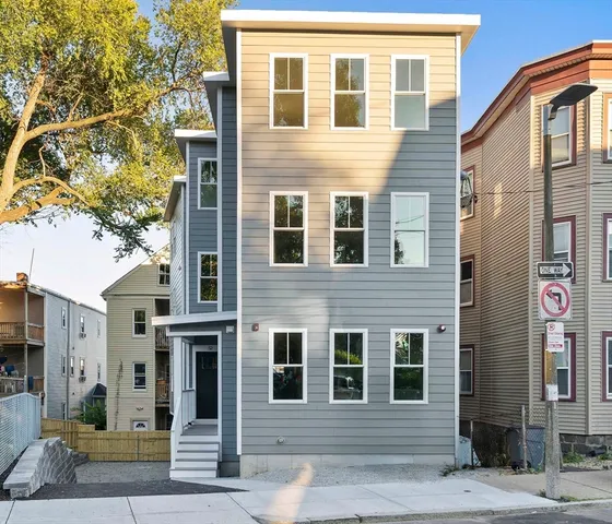 $3,200 | 52 Bellevue Street, Unit 1, Boston, MA 02125