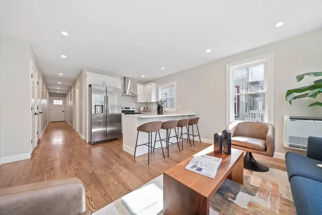 $3,200 | 52 Bellevue Street, Unit 1, Boston, MA 02125