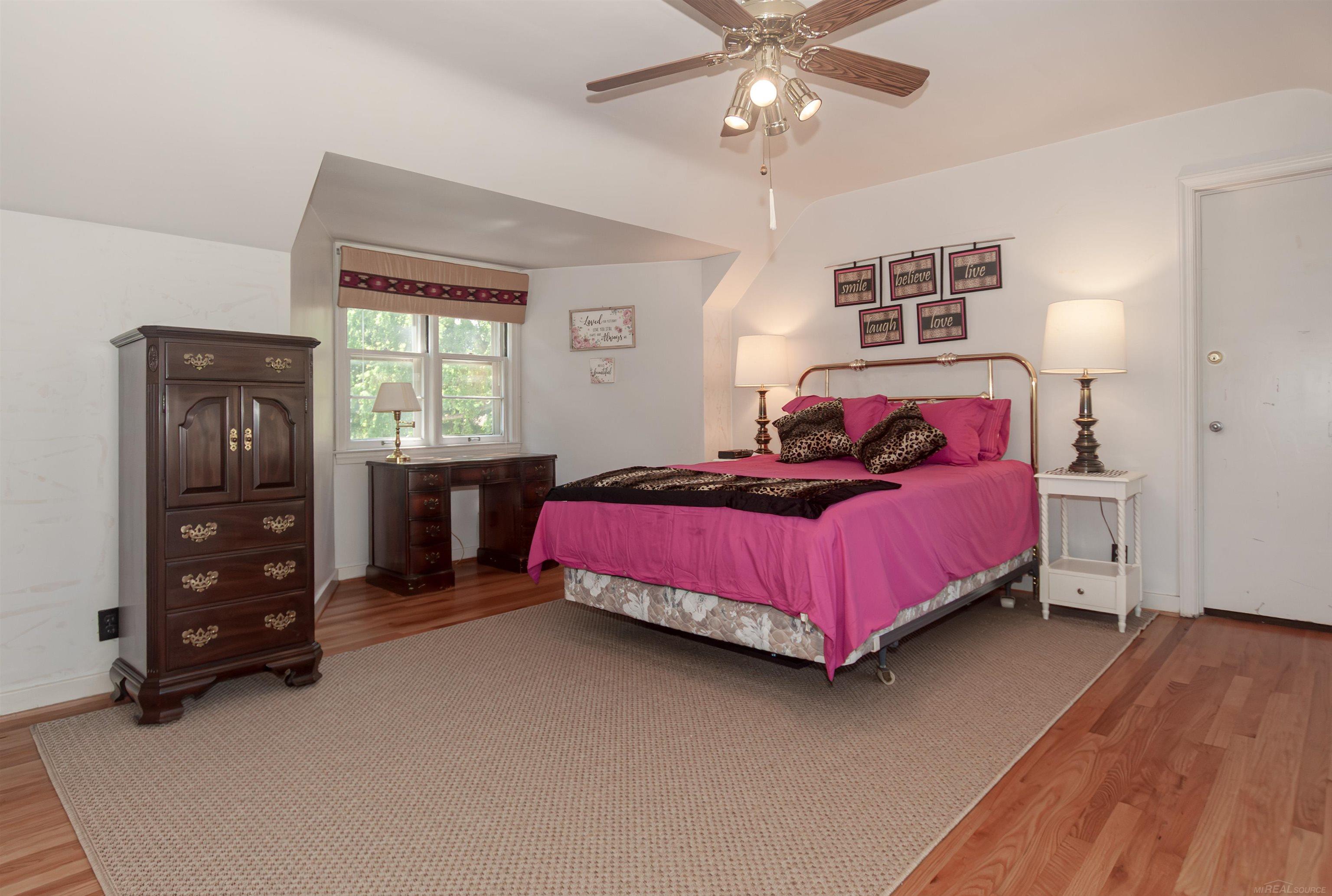 164 Lothrop Road Grosse Pointe, MI 48236 - Photo 40 of 54 50151741-a67b6470-2579-474e-89b7-48ca5b19592a.JPG