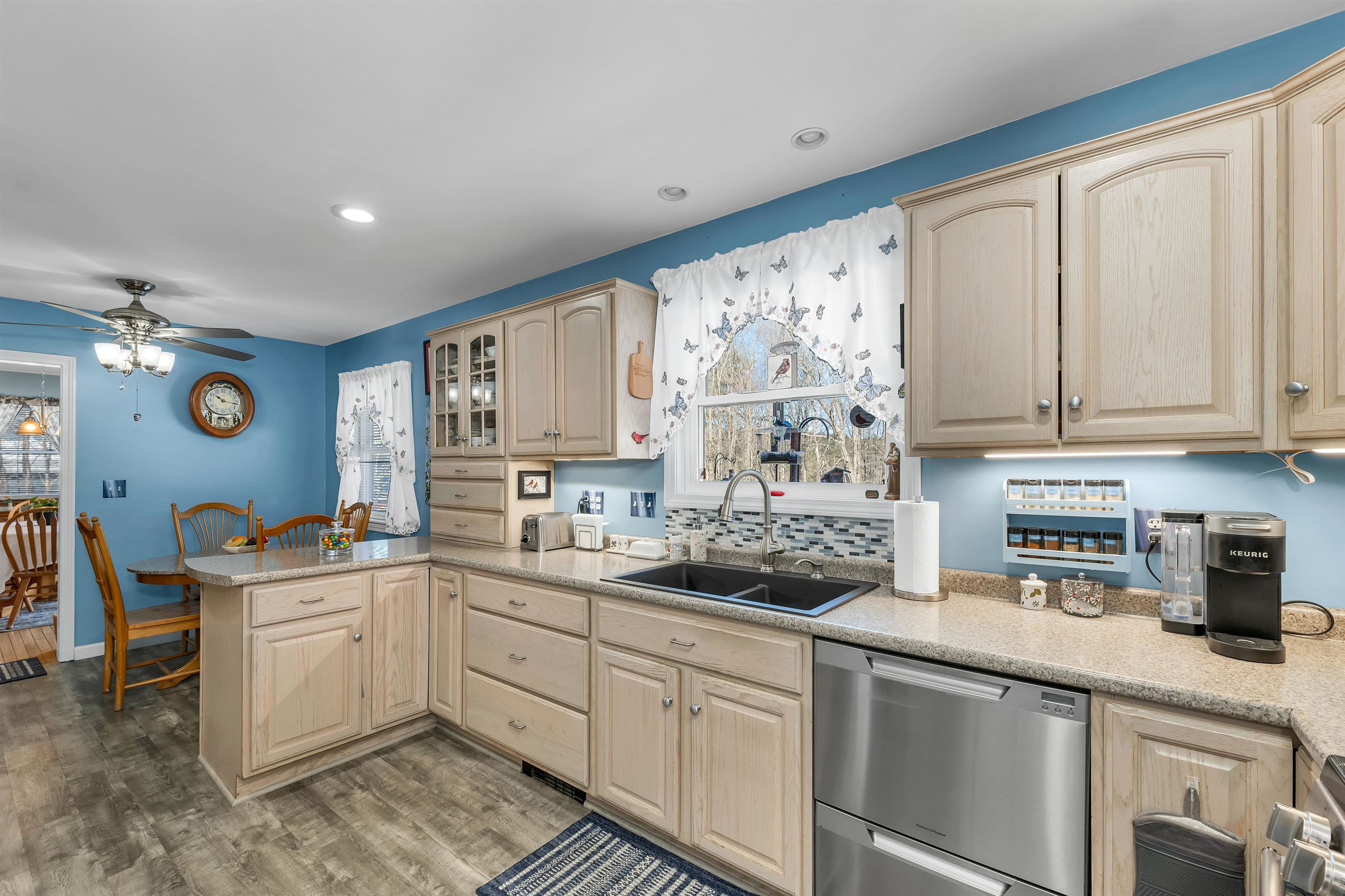 120 Saltmarsh Pond Road Gilford, NH 03249 - Photo 5 of 40 Gallery Image 5
