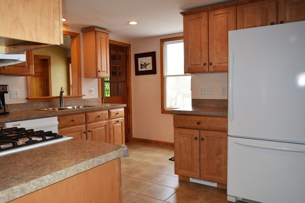 5 Emerson Drive Littleton, MA 01460 - Photo 8 of 28