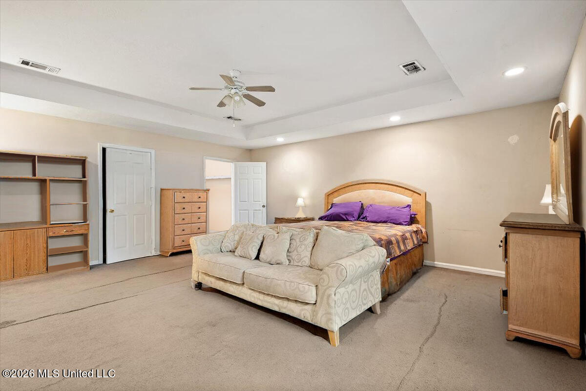 5814 Deer Trail Jackson, MS 39211 - Photo 9 of 21 62A7B707-F701-41F7-B5D5-6A30D1B8DD57