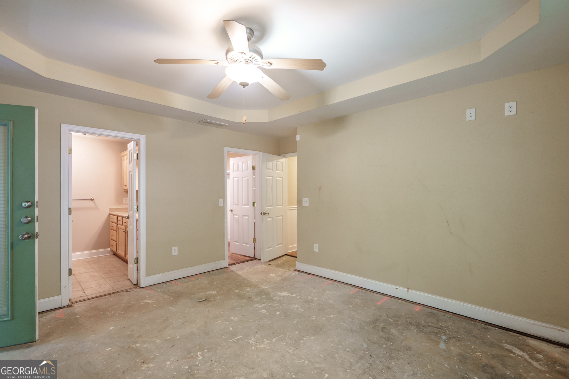 1491 Swords Trail Buckhead, GA 30625 - Photo 28 of 52 an empty room with a ceiling fan and a bathroom