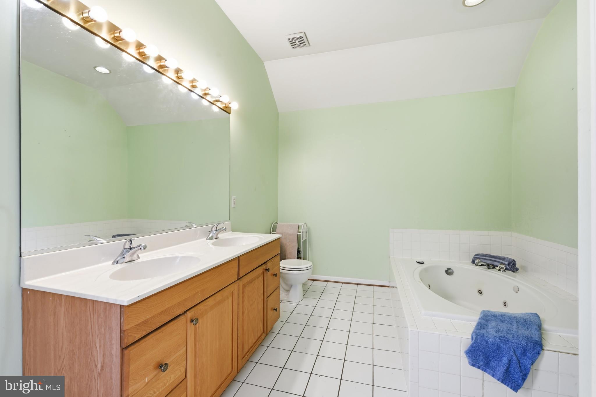 1150 Little Creek Road Chester, MD 21619 - Photo 20 of 24 Full bath second floor