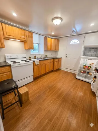 $1,100,000 | 4612 Murdock Avenue | Wakefield