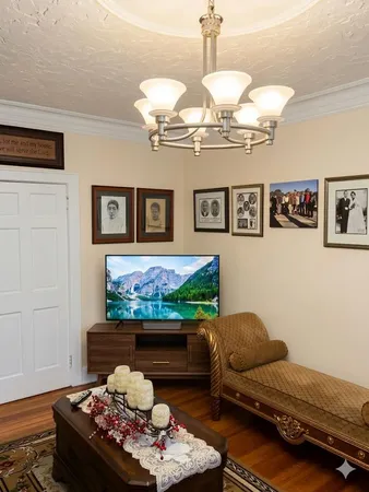 $1,100,000 | 4612 Murdock Avenue | Wakefield