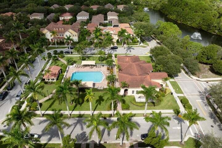 127 Arklow Avenue Jupiter, FL 33458 - Photo 39 of 39 20260512194942455527000000-o