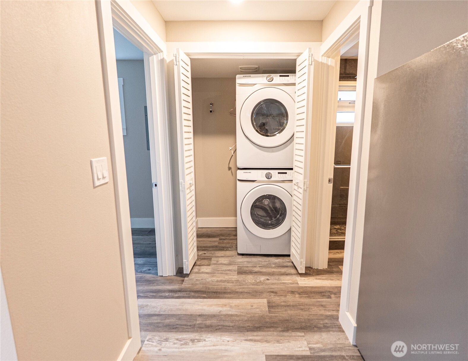 3035 64th Avenue Southwest Seattle, WA 98116 - Photo 10 of 14 a utility room with dryer and washer