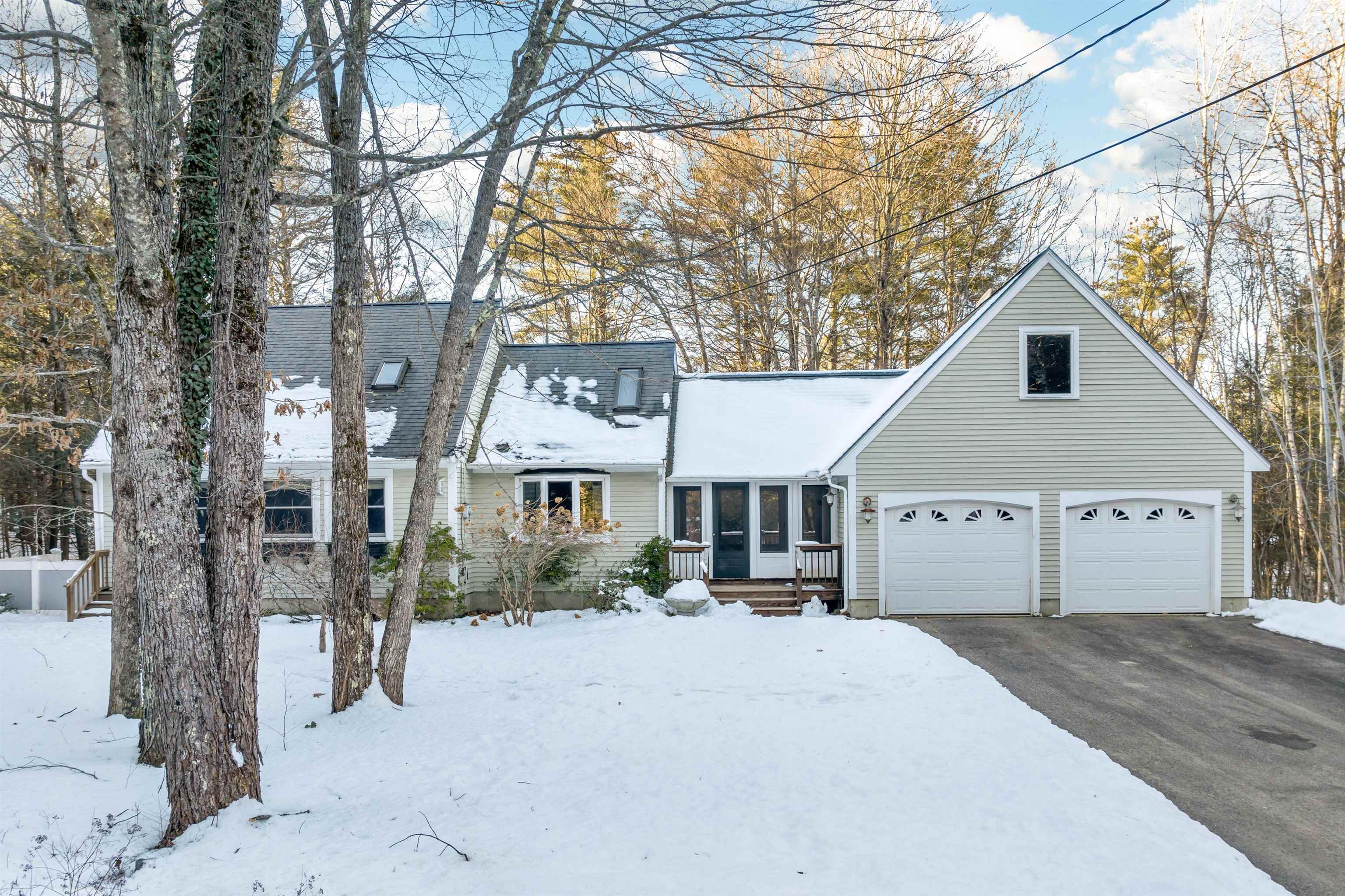 81 Beaver Road Strafford, NH 03884 - Photo 2 of 38