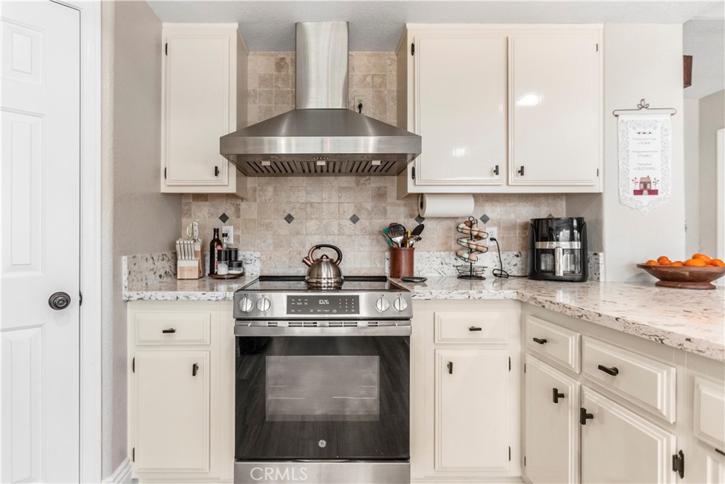 1825 Smoke Tree Road Pinon Hills, CA 92372 - Photo 13 of 54