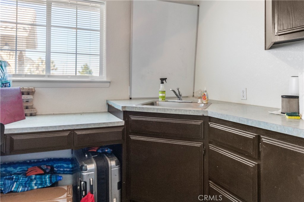 1825 Smoke Tree Road Pinon Hills, CA 92372 - Photo 53 of 54