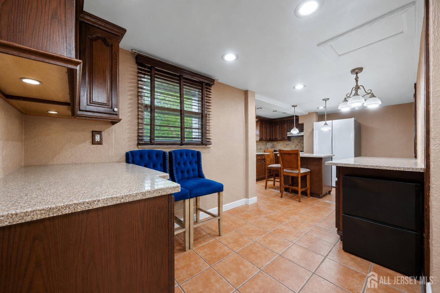 524 Lloyd Road Matawan, NJ 07747 - Photo 9 of 28 Gallery Image 9