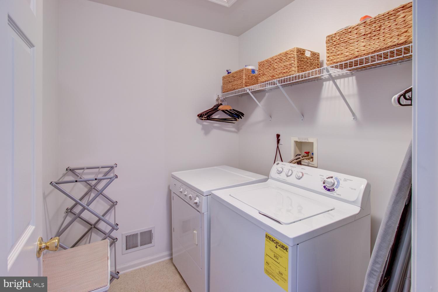 22 Warwick Road Princeton Junction, NJ 08550 - Photo 25 of 27