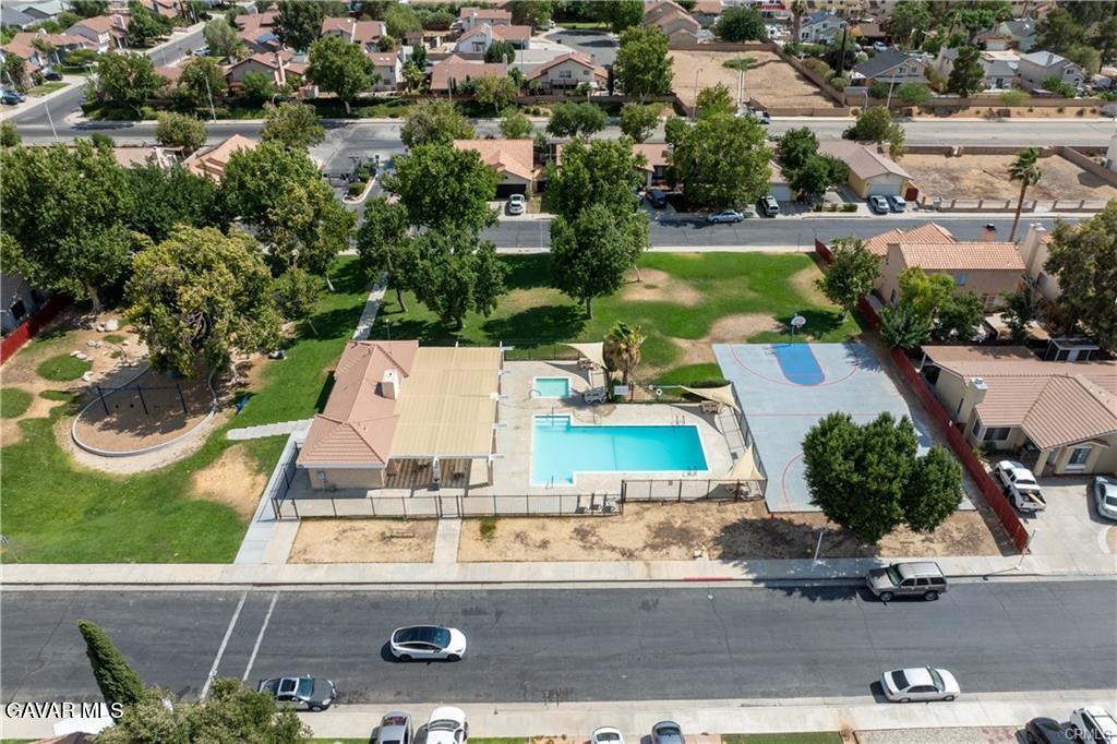 2309 Gregory Avenue Palmdale, CA 93550 - Photo 26 of 29 an aerial view of residential houses with yard