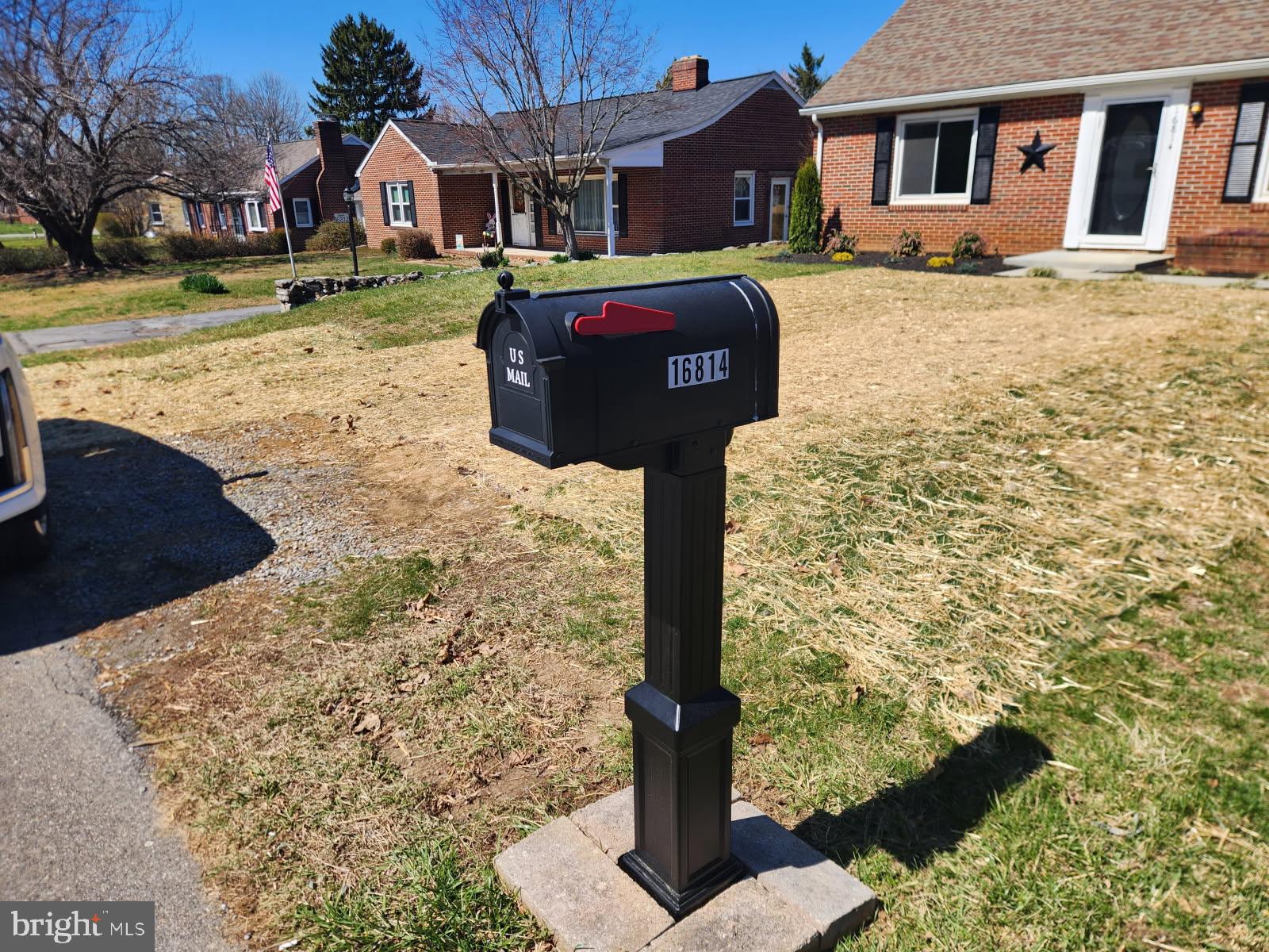 16814 Hampton Road Williamsport, MD 21795 - Photo 3 of 41