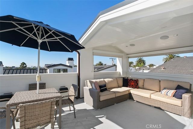 a view of a house with patio